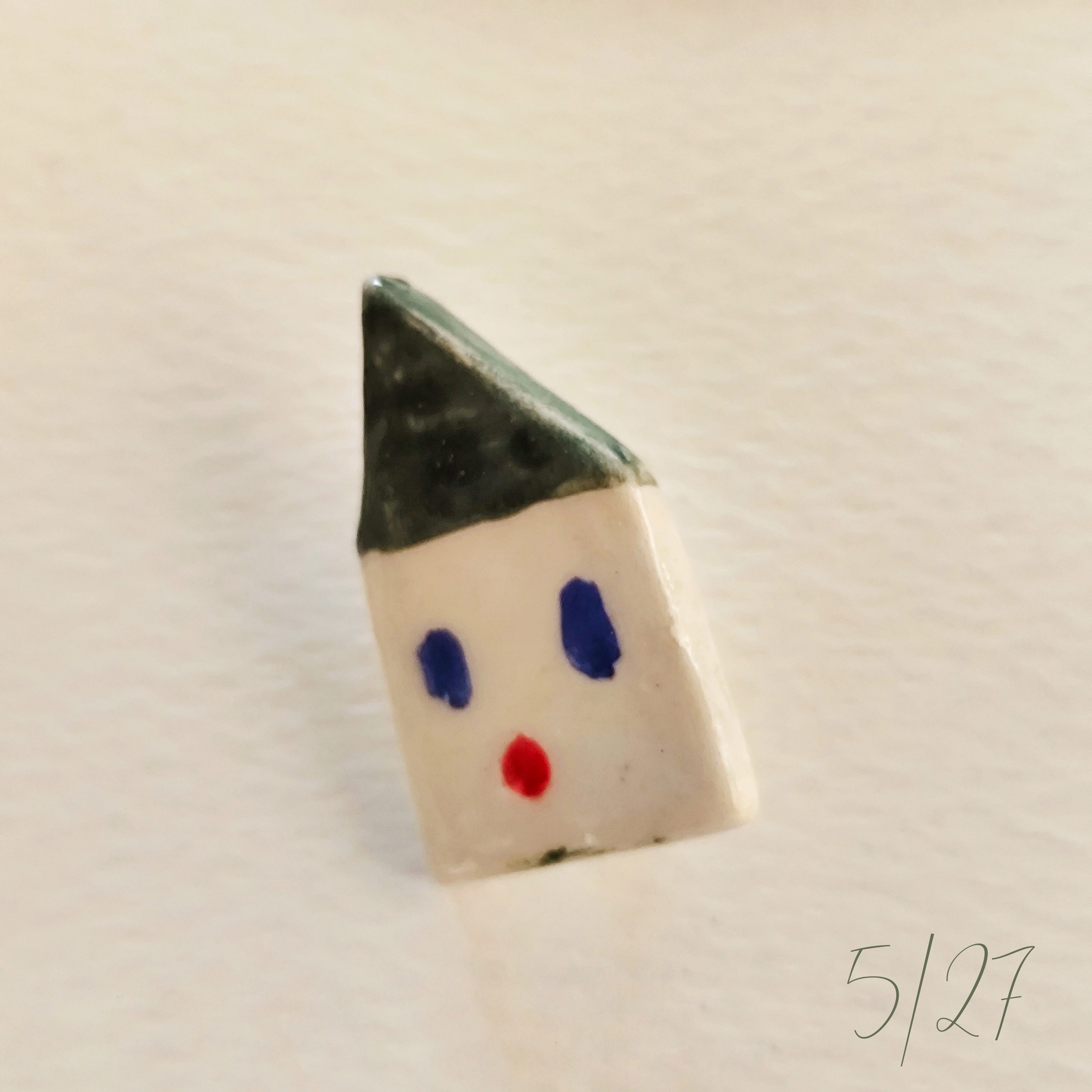 Broche de cerámica