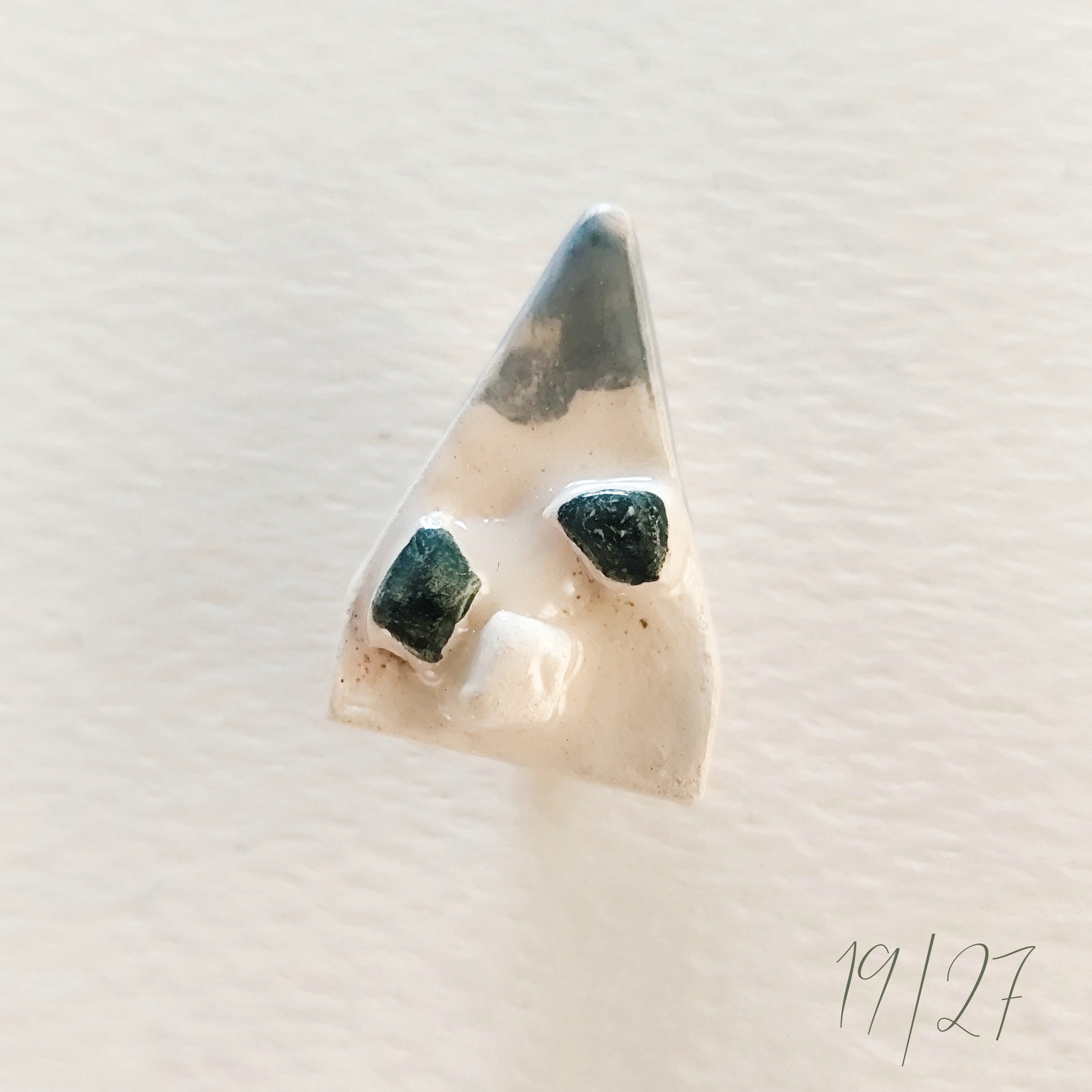 Broche de cerámica